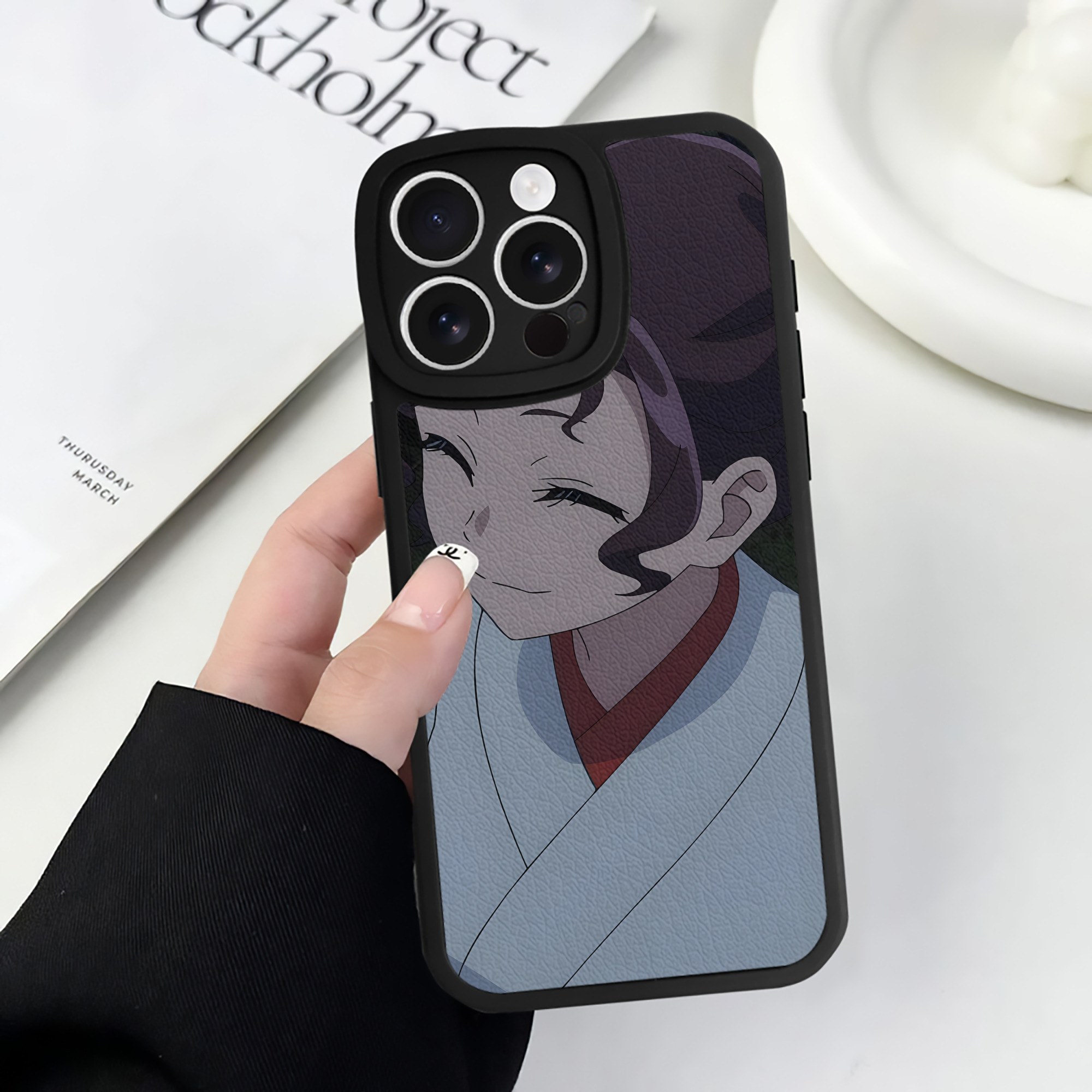 薬屋のひとりごと The Apothecary Diaries 【iPhone 16シリーズ対応】シリコンスマホケース（レザー調） 材質：シリコン